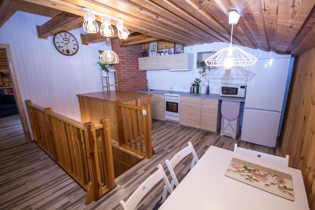 Flower Apartment Ventspils Kültér fotó