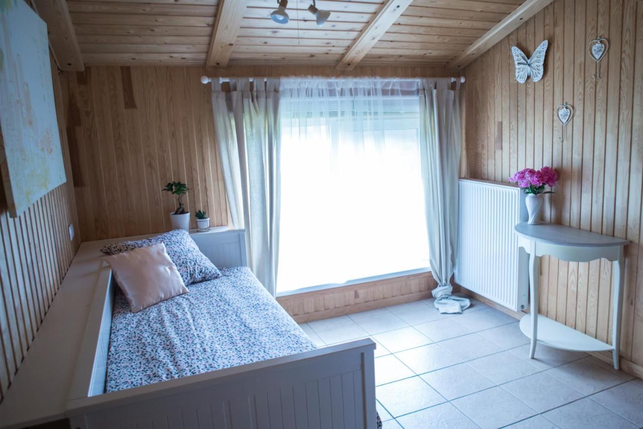 Flower Apartment Ventspils Kültér fotó