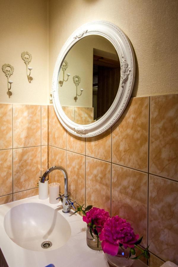 Flower Apartment Ventspils Kültér fotó